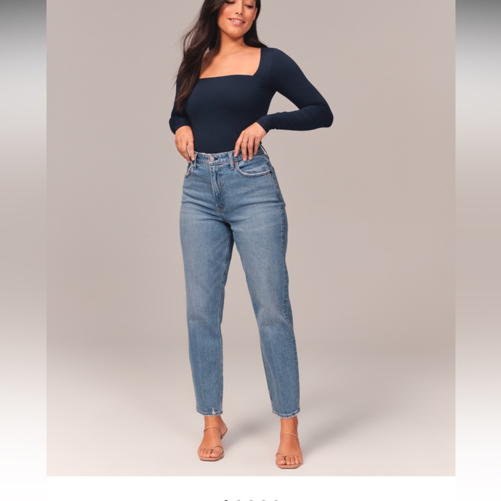 Abercrombie and Fitch Mom Jeans- Curve Love